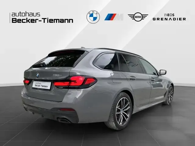 BMW 530