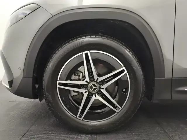 Mercedes-Benz EQB 250
