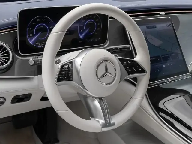 Mercedes-Benz EQE 300