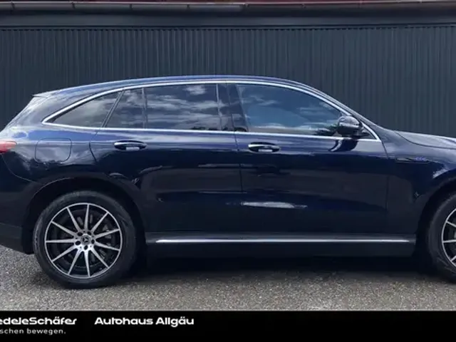 Mercedes-Benz EQC 400