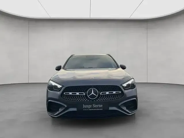 Mercedes-Benz GLA 180