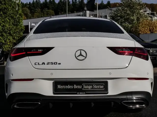 Mercedes-Benz CLA 250