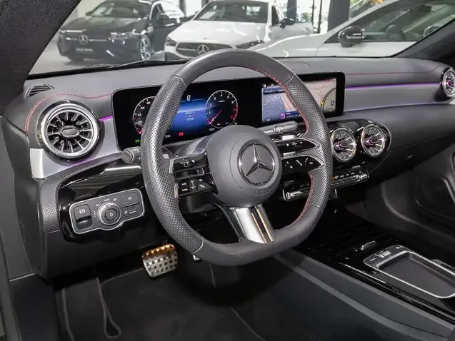 Mercedes-Benz CLA 180