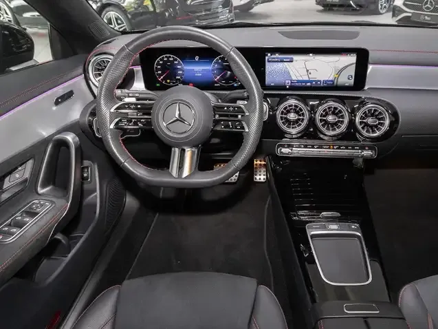 Mercedes-Benz CLA 180