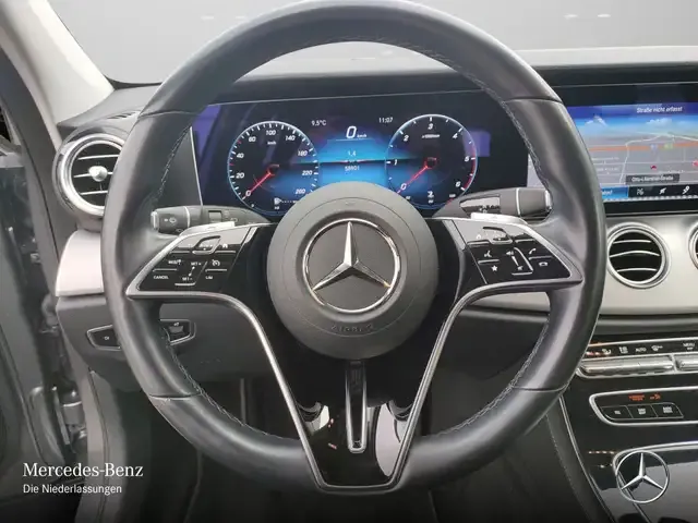 Mercedes-Benz E 400
