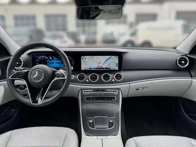 Mercedes-Benz E 400
