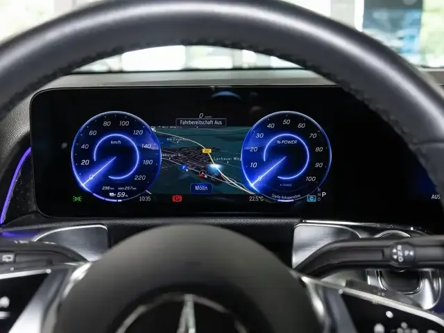 Mercedes-Benz EQB 300