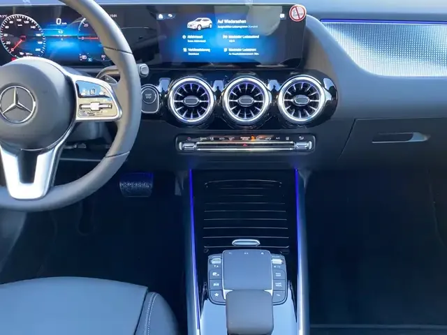 Mercedes-Benz EQA 300