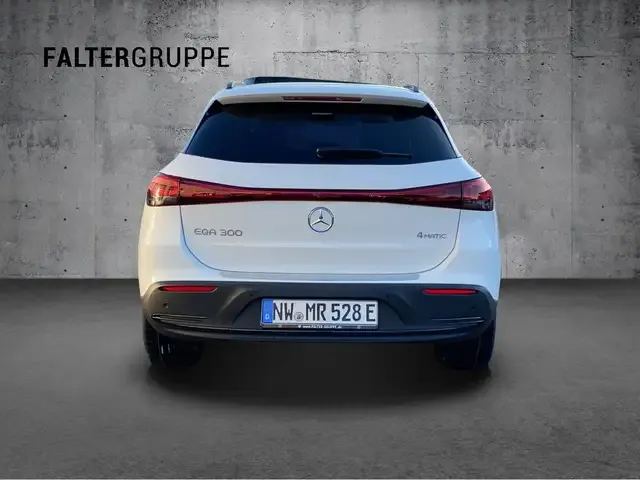 Mercedes-Benz EQA 300