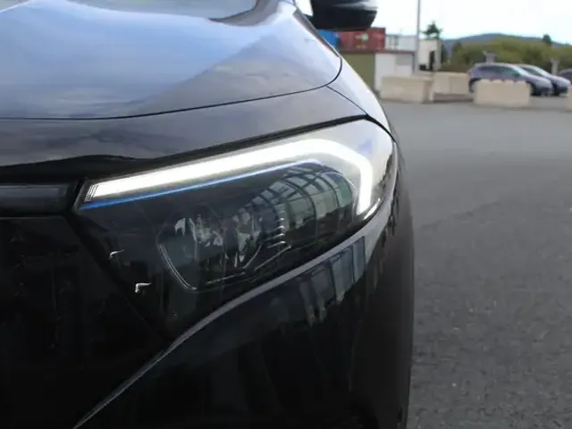 Mercedes-Benz EQA 300