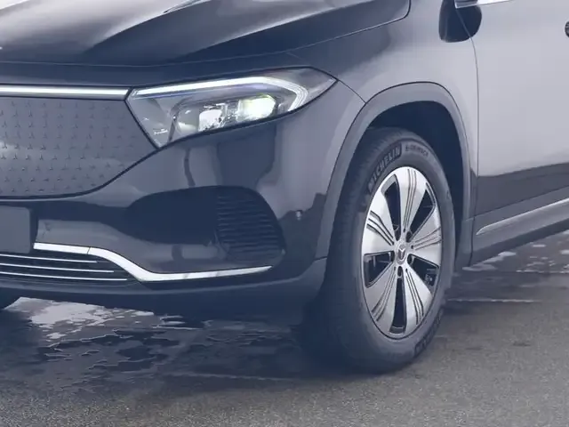 Mercedes-Benz EQA 300