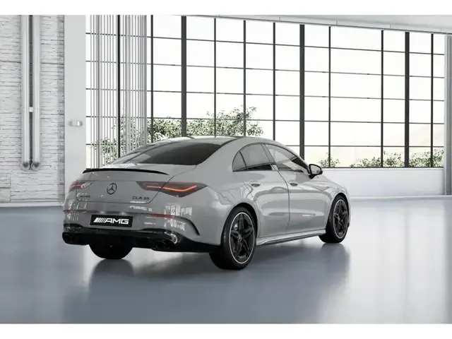 Mercedes-Benz CLA 35 AMG