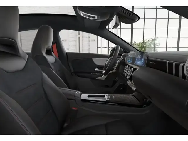 Mercedes-Benz CLA 35 AMG