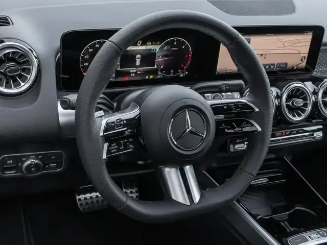 Mercedes-Benz GLB 220