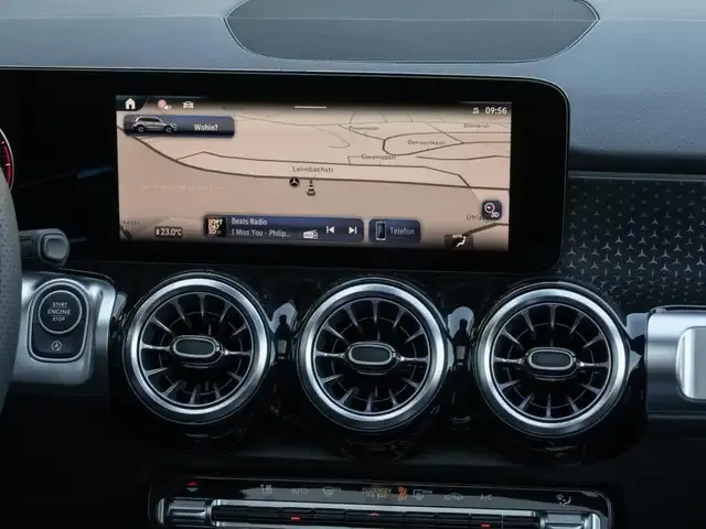 Mercedes-Benz GLB 220
