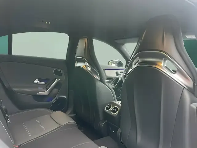 Mercedes-Benz CLA 45 AMG