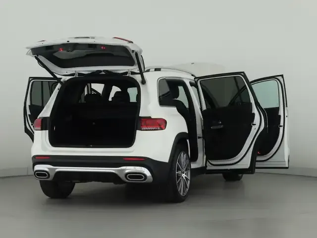 Mercedes-Benz GLB 220