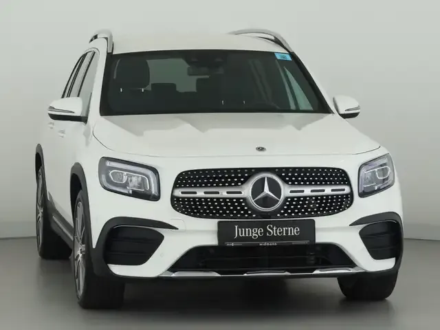 Mercedes-Benz GLB 220