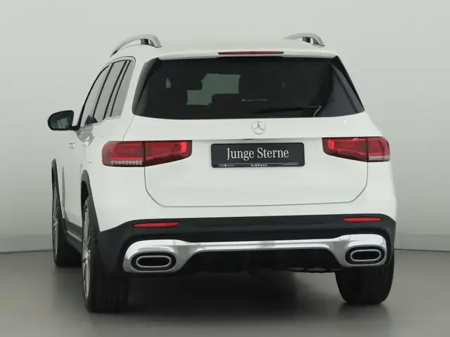 Mercedes-Benz GLB 220