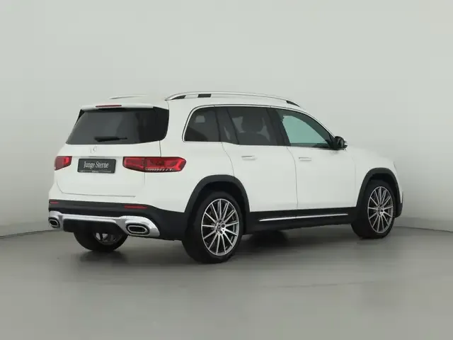 Mercedes-Benz GLB 220