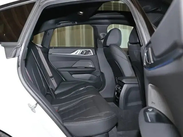 BMW 440