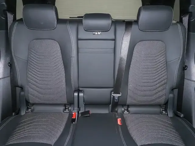 Mercedes-Benz EQB 300