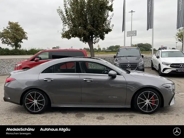 Mercedes-Benz CLA 35 AMG