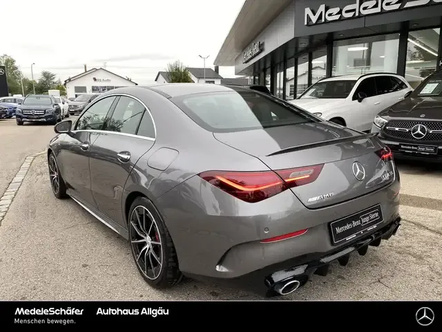 Mercedes-Benz CLA 35 AMG