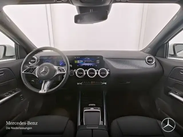 Mercedes-Benz EQA 300