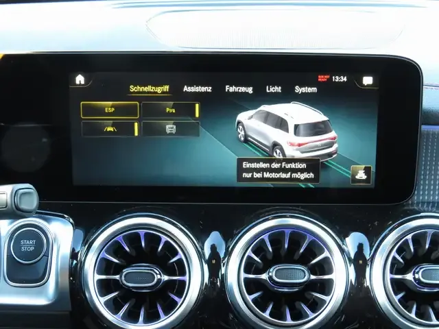 Mercedes-Benz EQB 300