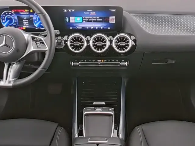 Mercedes-Benz EQA 300
