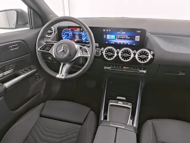 Mercedes-Benz EQA 300