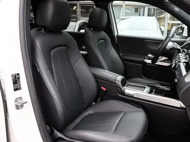 Mercedes-Benz EQB 350