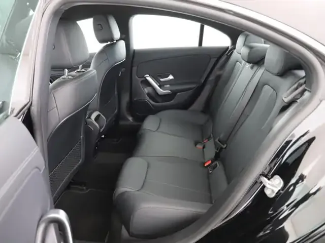 Mercedes-Benz CLA 220
