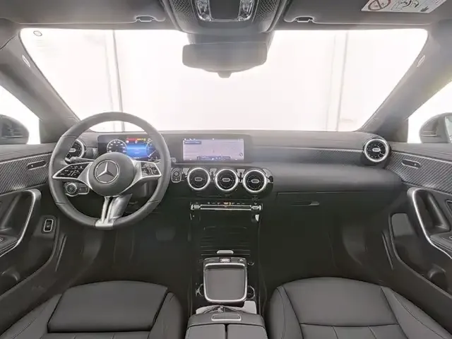 Mercedes-Benz CLA 220