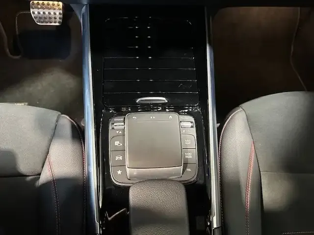 Mercedes-Benz EQA 300