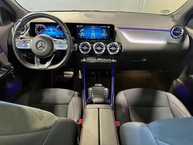 Mercedes-Benz EQA 300