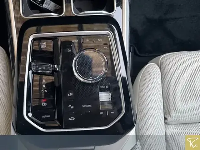 BMW 740