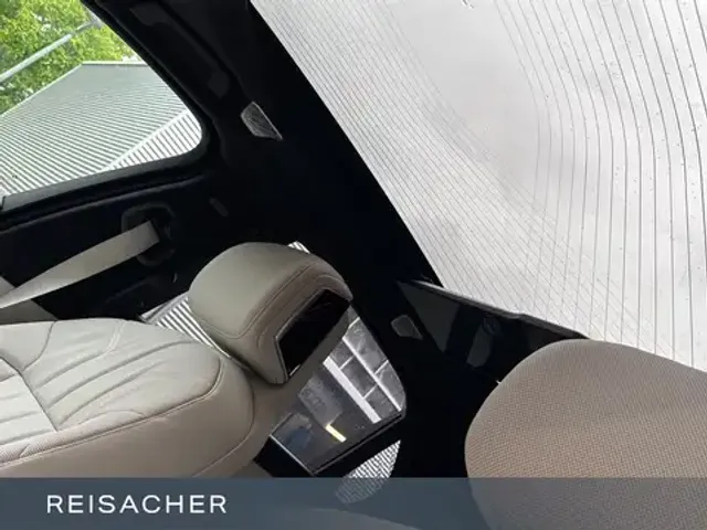BMW 740