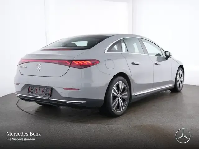 Mercedes-Benz EQE 350
