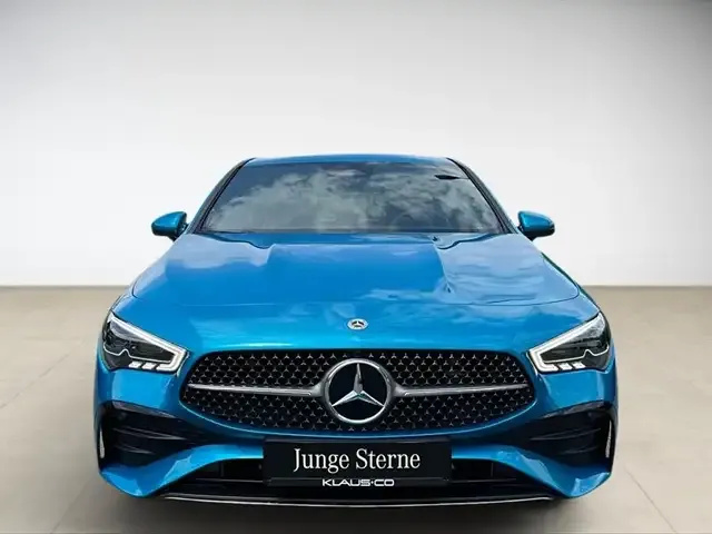 Mercedes-Benz CLA 200