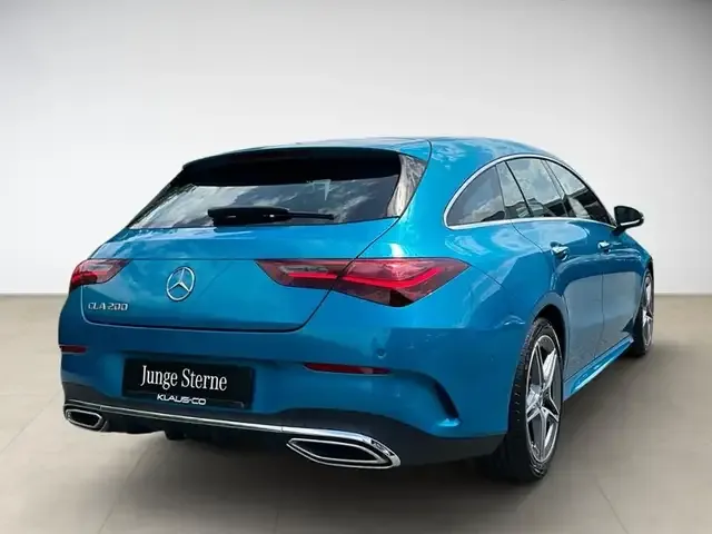 Mercedes-Benz CLA 200