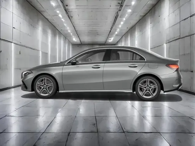 Mercedes-Benz A 220