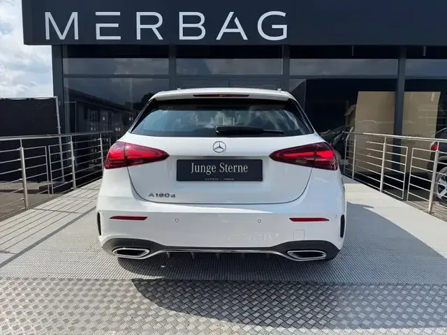 Mercedes-Benz A 180