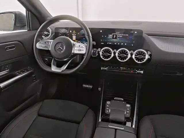 Mercedes-Benz EQA 300