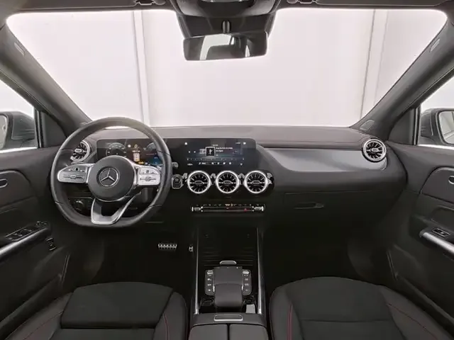 Mercedes-Benz EQA 300