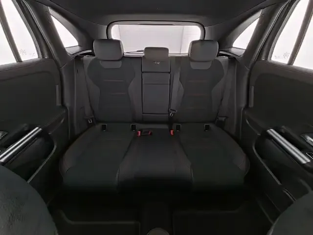 Mercedes-Benz EQA 300