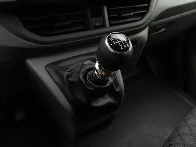 Volkswagen T7 Transporter