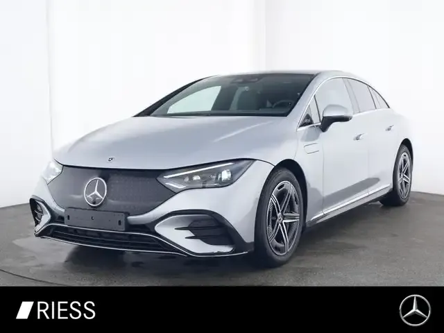 Mercedes-Benz EQE 300