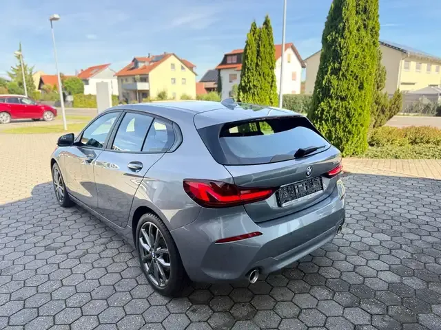 BMW 120